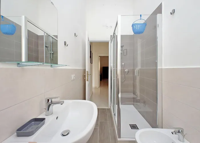 Apartment New Comfortable 2 Bedroom Della Vittoria By Halldis Rom
