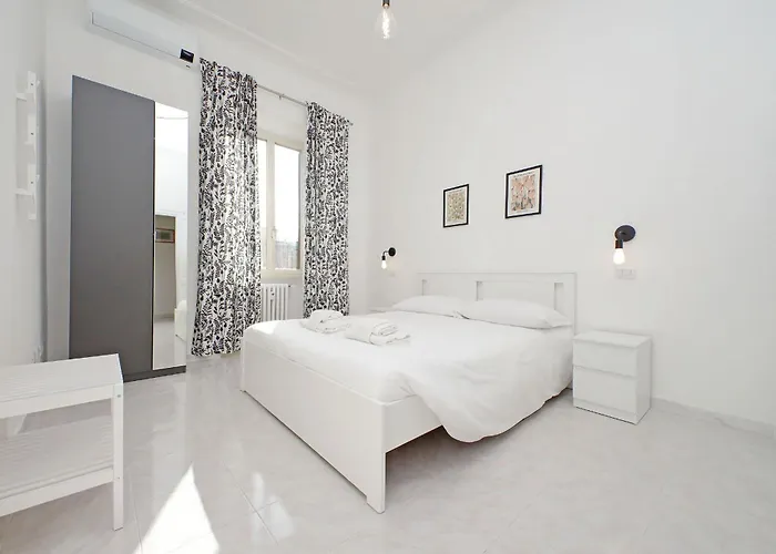 New Comfortable 2 Bedroom Della Vittoria By Halldis