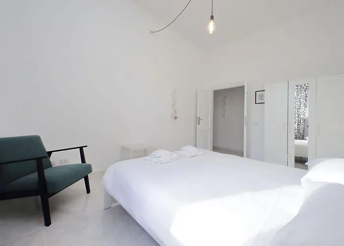 New Comfortable 2 Bedroom Della Vittoria By Halldis * Rom