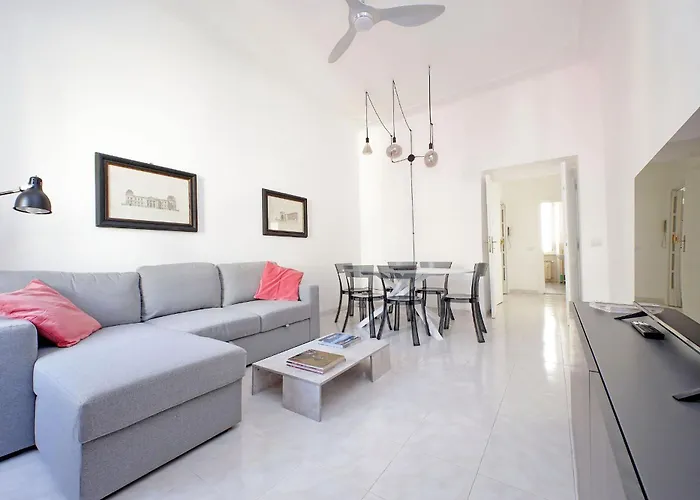 New Comfortable 2 Bedroom Della Vittoria By Halldis * Rom